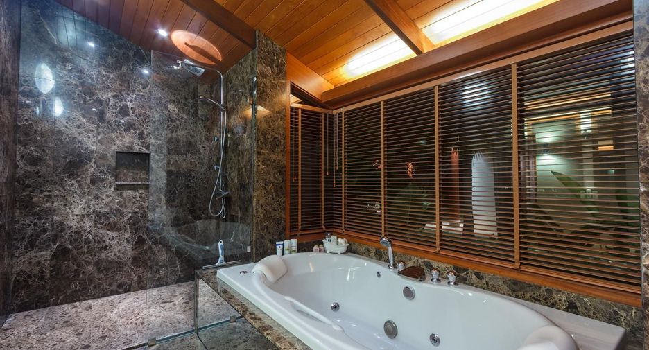 For sale 6 bedrooms villa in Thalang, Phuket