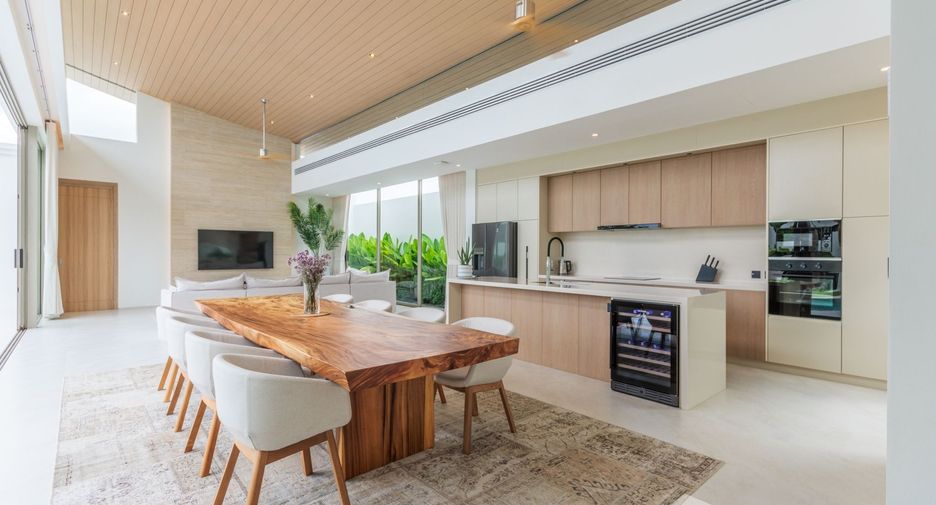 For sale and for rent 5 bedrooms villa in Thalang, Phuket
