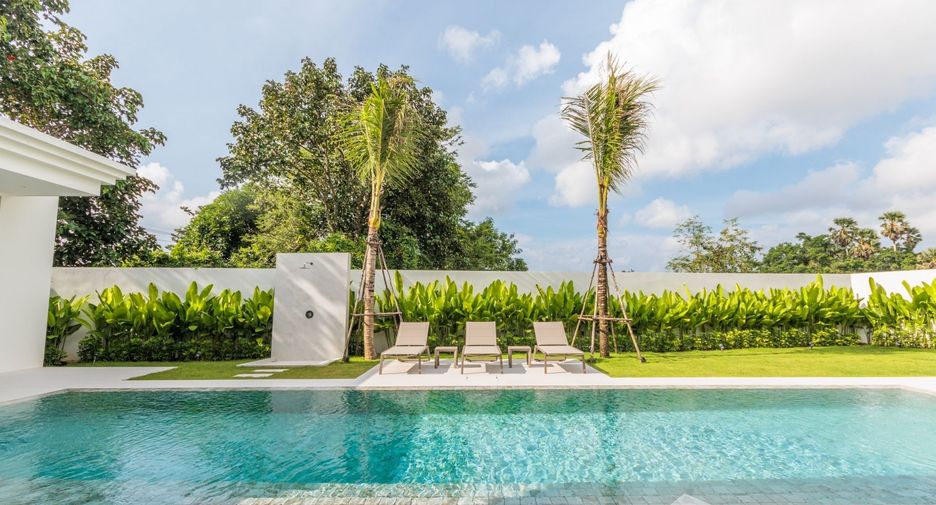 For sale and for rent 5 bedrooms villa in Thalang, Phuket