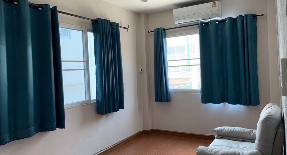 For sale 3 bedrooms retail Space in Bang Khun Thian, Bangkok