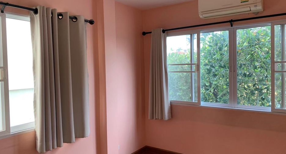 For sale 3 bedrooms retail Space in Bang Khun Thian, Bangkok