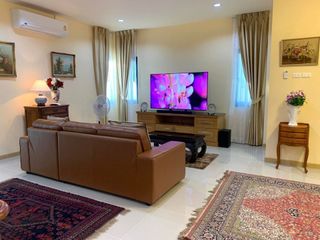Casa en alquiler de 3 habitaciones en Bang Lamung, Chonburi