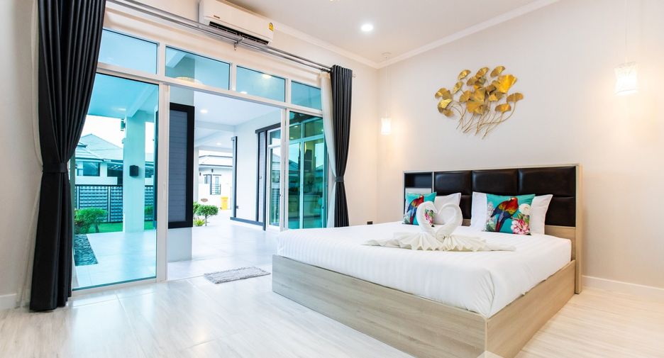 For sale 3 bedrooms villa in Hua Hin, Prachuap Khiri Khan