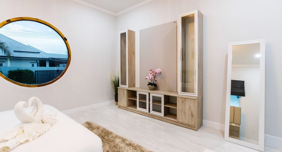 For sale 3 bedrooms villa in Hua Hin, Prachuap Khiri Khan