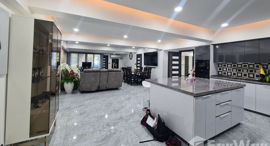 Condo en venta y en alquiler de 2 habitaciones en Bang Lamung, Chonburi