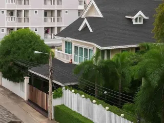 For sale and for rent 4 bedrooms house in Mueang Samut Prakan, Samut Prakan