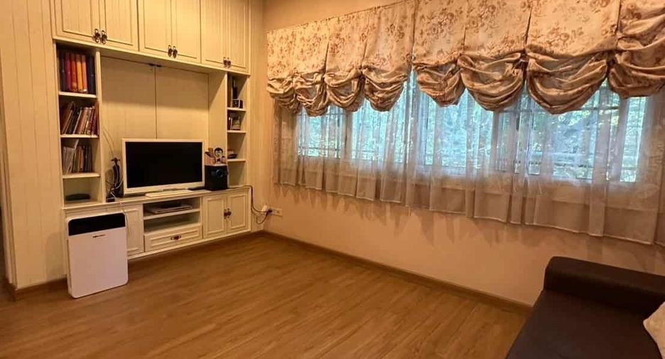 For sale and for rent 4 bedrooms house in Mueang Samut Prakan, Samut Prakan