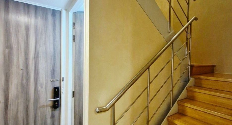 Wohnung zum Kauf mit 3 Zimmer in Bang Rak, Bangkok