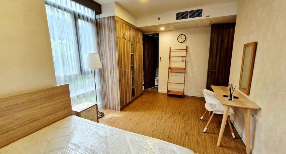 For sale 3 bedrooms condo in Bang Rak, Bangkok