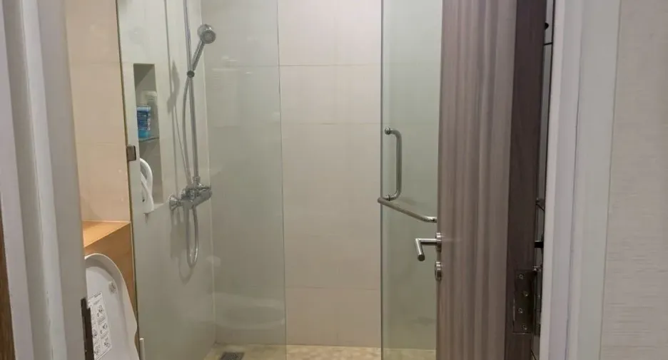 For sale 3 bedrooms condo in Bang Rak, Bangkok