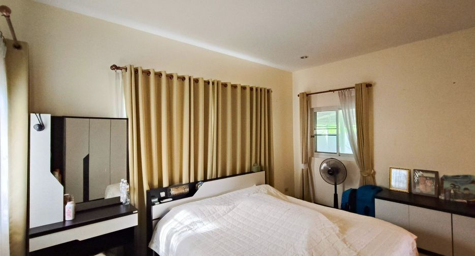 For sale 4 bedrooms house in Hua Hin, Prachuap Khiri Khan