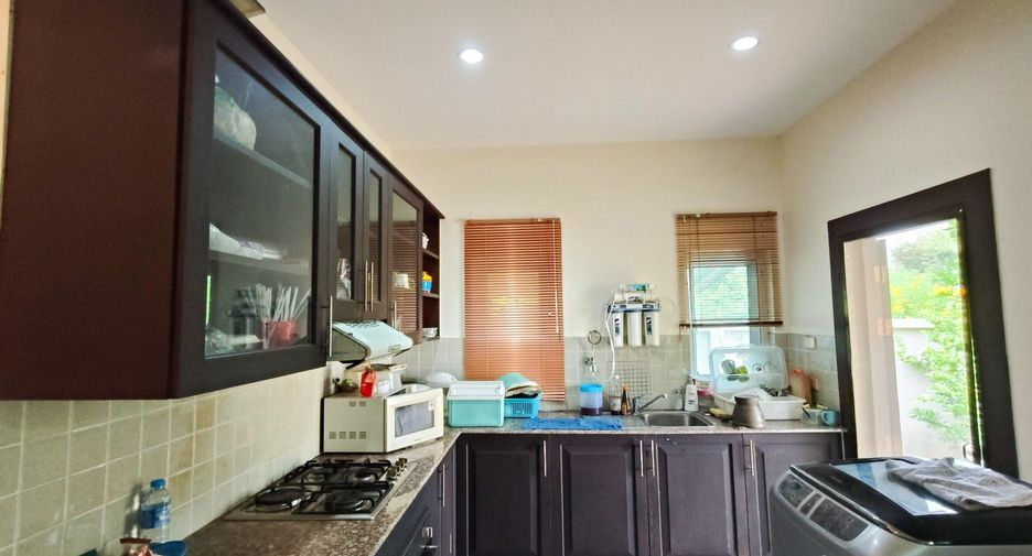 For sale 4 bedrooms house in Hua Hin, Prachuap Khiri Khan