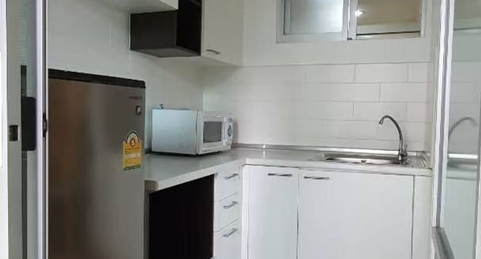 For sale 1 bed condo in Bang Phlat, Bangkok