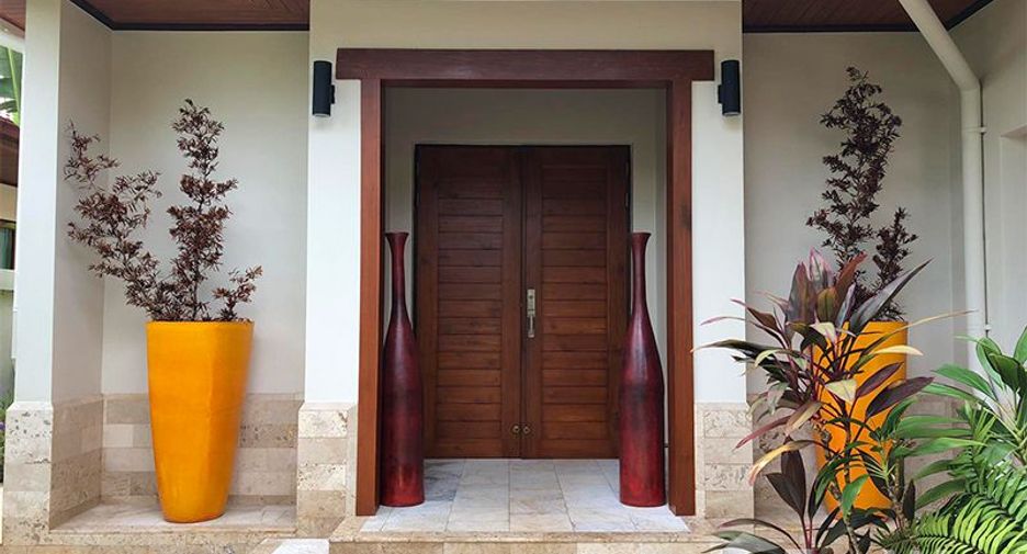 For sale 4 bedrooms villa in Sam Roi Yot, Prachuap Khiri Khan