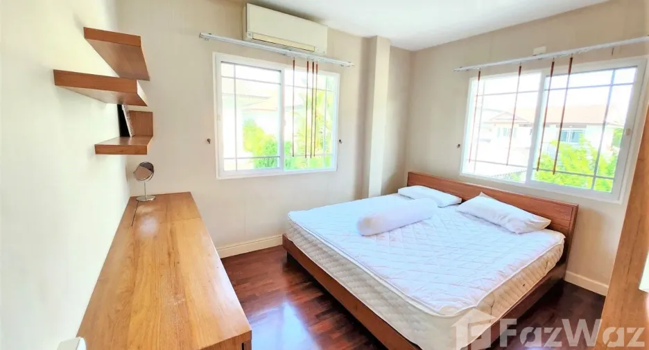 Casa en alquiler de 4 habitaciones en Mueang Chiang Mai, Chiang Mai