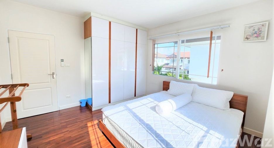 Haus zur Miete mit 4 Zimmer in Mueang Chiang Mai, Chiang Mai