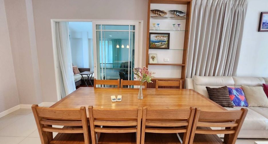 Haus zur Miete mit 4 Zimmer in Mueang Chiang Mai, Chiang Mai