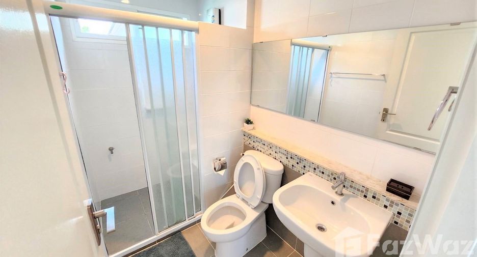 Haus zur Miete mit 4 Zimmer in Mueang Chiang Mai, Chiang Mai