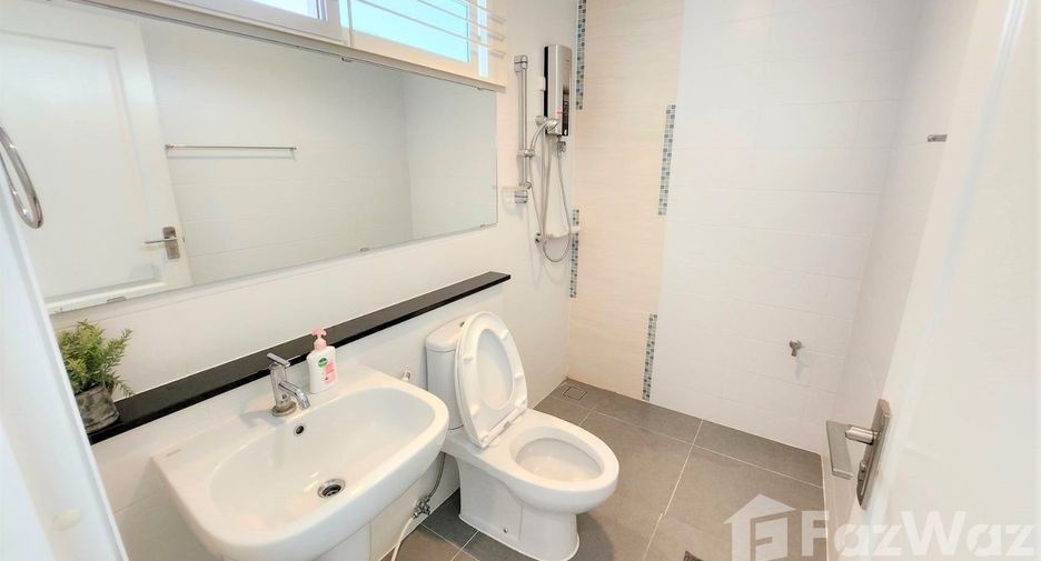 Haus zur Miete mit 4 Zimmer in Mueang Chiang Mai, Chiang Mai