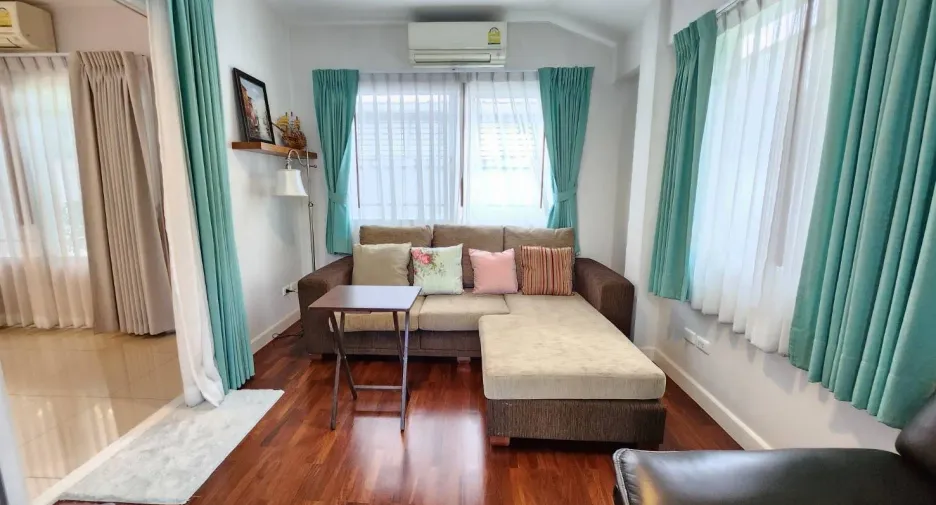 Casa en alquiler de 4 habitaciones en Mueang Chiang Mai, Chiang Mai
