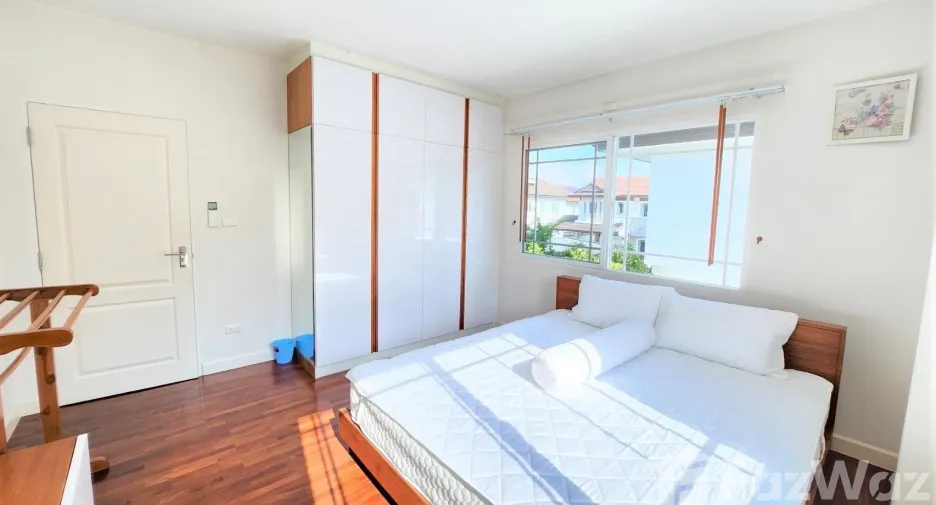 Casa en alquiler de 4 habitaciones en Mueang Chiang Mai, Chiang Mai