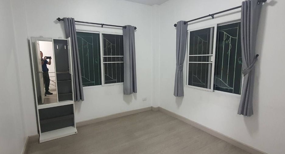 For rent 3 bedrooms house in Bang Lamung, Chonburi