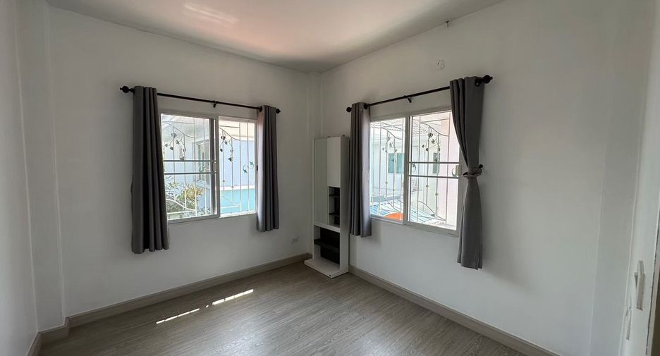 For rent 3 bedrooms house in Bang Lamung, Chonburi