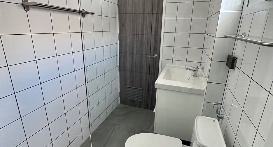 For rent 3 bedrooms house in Bang Lamung, Chonburi