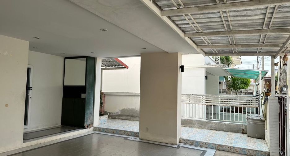 For rent 3 bedrooms house in Bang Lamung, Chonburi