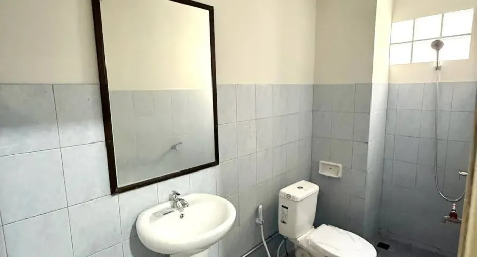 For rent 2 bedrooms retail Space in Bang Lamung, Chonburi