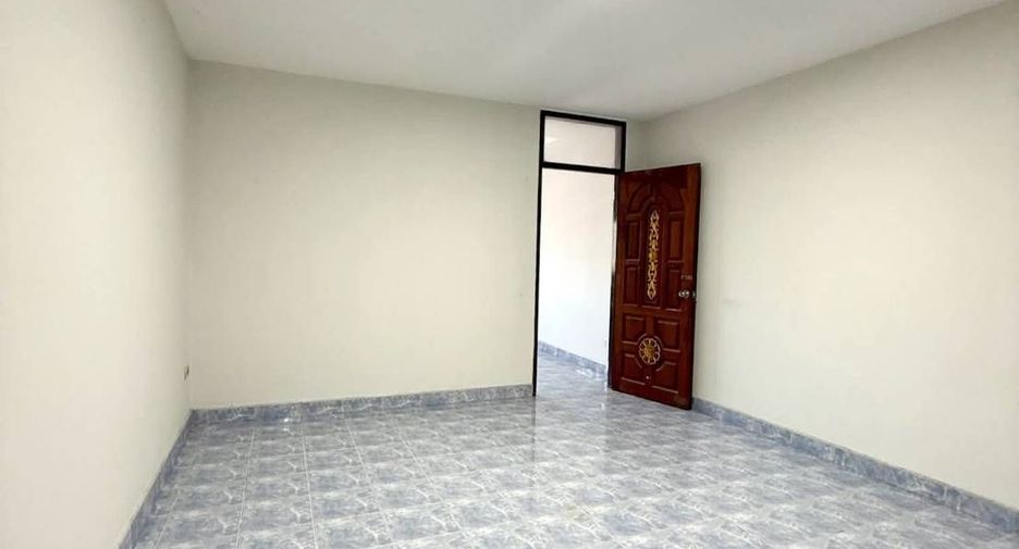 For rent 2 bedrooms retail Space in Bang Lamung, Chonburi