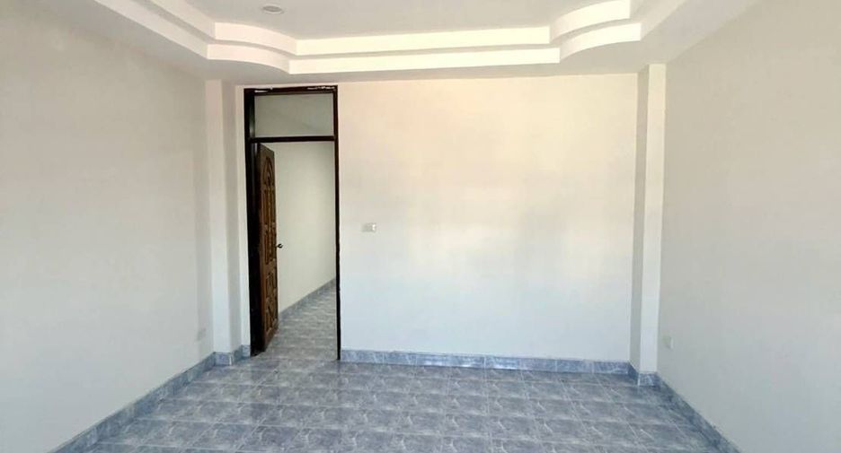 For rent 2 bedrooms retail Space in Bang Lamung, Chonburi