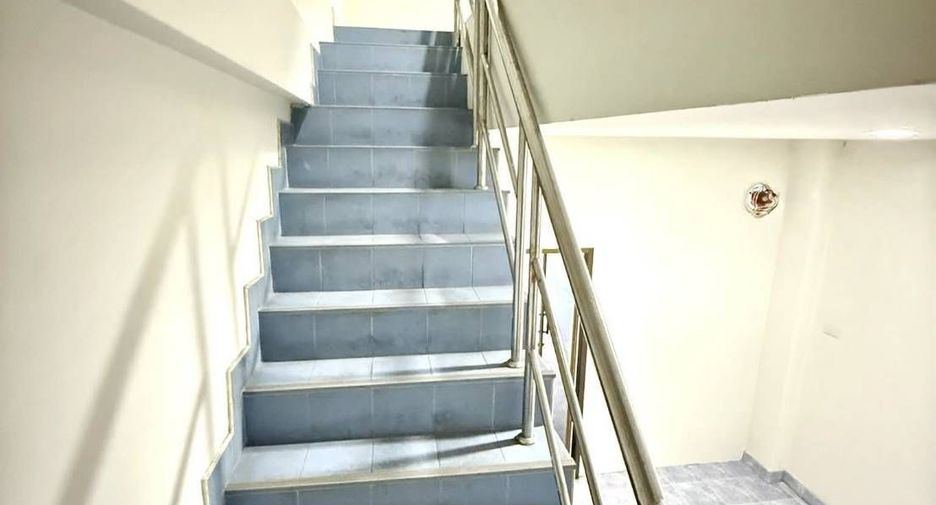 For rent 2 bedrooms retail Space in Bang Lamung, Chonburi
