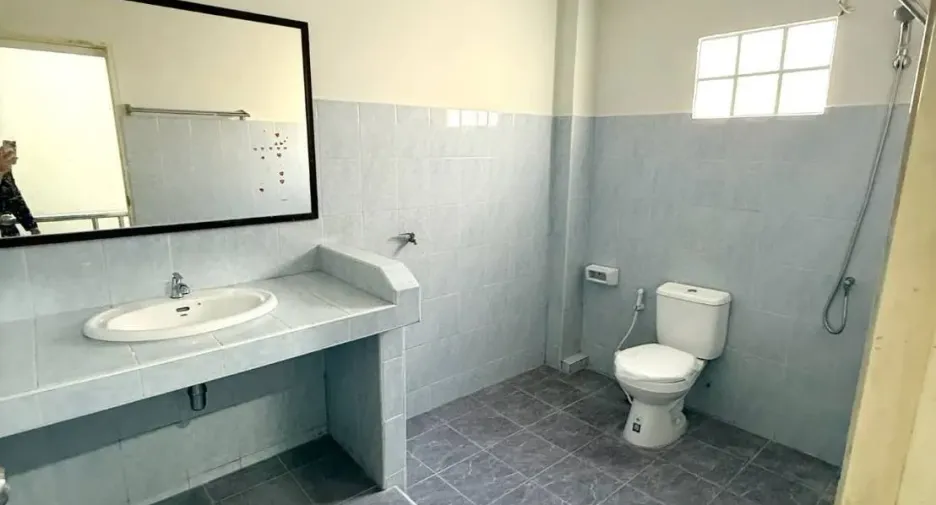 For rent 2 bedrooms retail Space in Bang Lamung, Chonburi