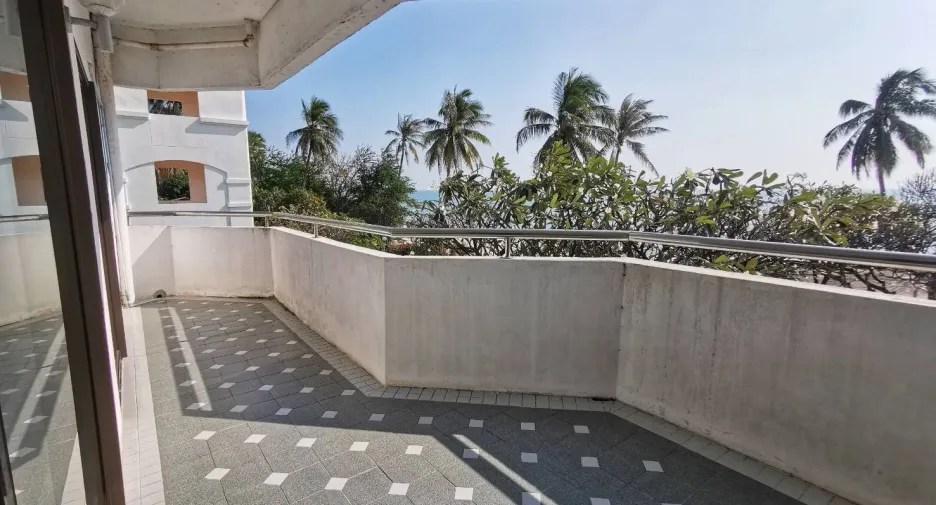 For sale 2 bedrooms condo in Cha Am, Phetchaburi