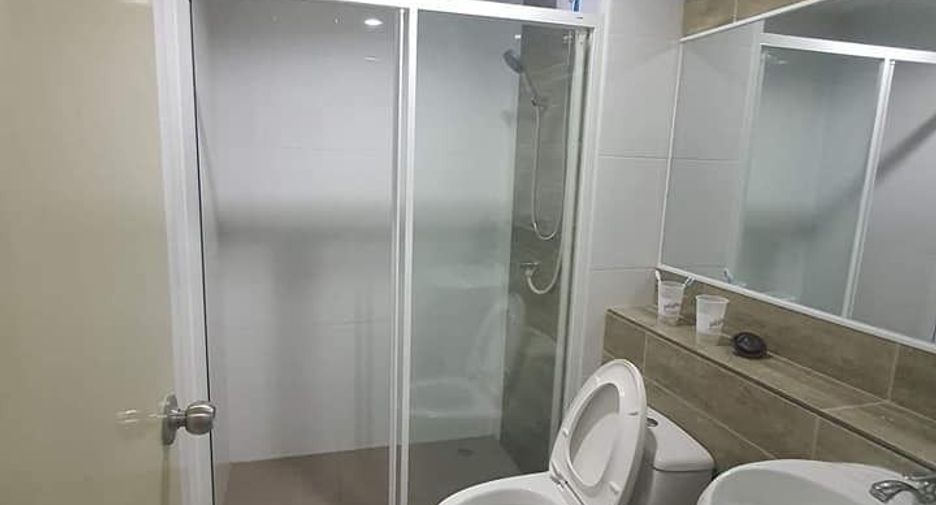 For sale 1 bed condo in Thon Buri, Bangkok