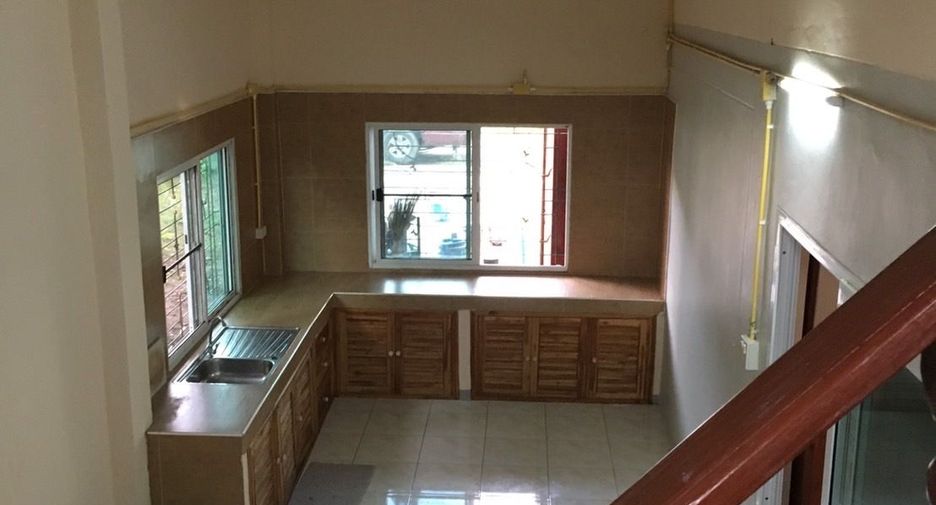 For sale 3 bedrooms house in Mueang Phrae, Phrae