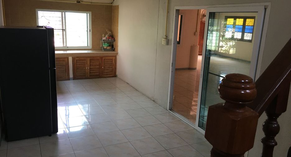 For sale 3 bedrooms house in Mueang Phrae, Phrae