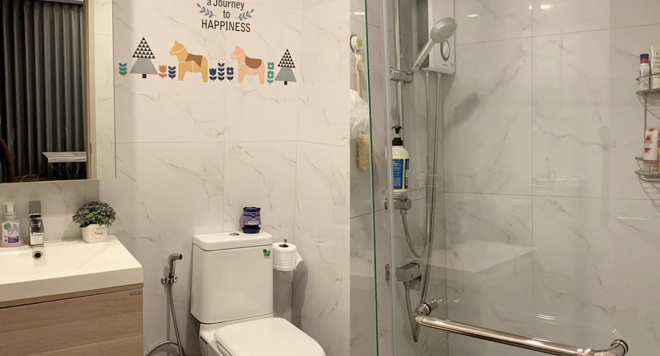 For sale 1 bed condo in Wang Thonglang, Bangkok