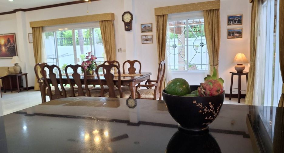 For sale 4 bedrooms house in Cha Am, Phetchaburi