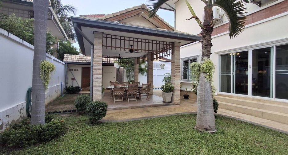 For sale 4 bedrooms house in Cha Am, Phetchaburi