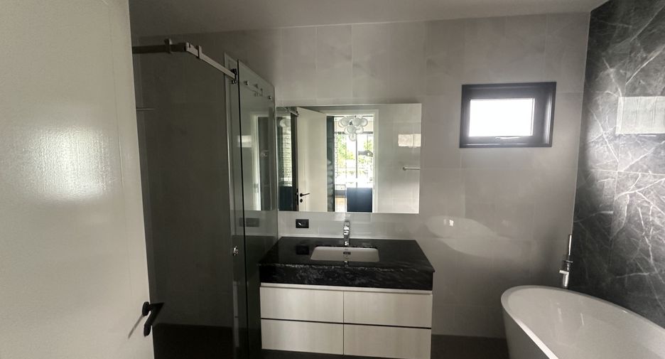 Villa zur Miete mit 4 Zimmer in Bang Lamung, Chonburi