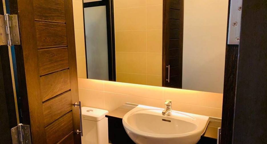 For sale 2 bedrooms condo in Mueang Chiang Mai, Chiang Mai