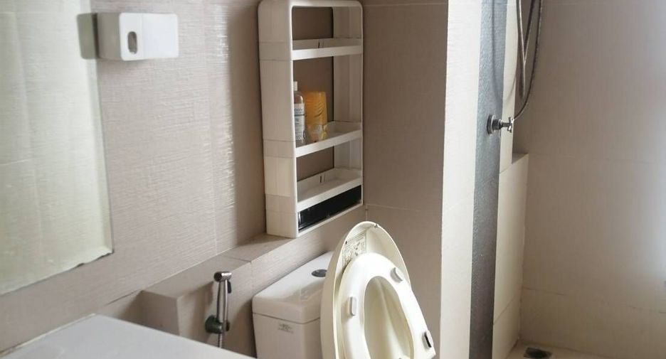 Condo en venta y en alquiler de 2 habitaciones en Wang Thonglang, Bangkok