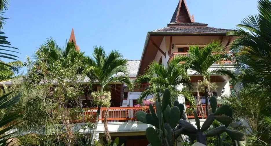 For sale 5 bedrooms house in Mueang Phuket, Phuket