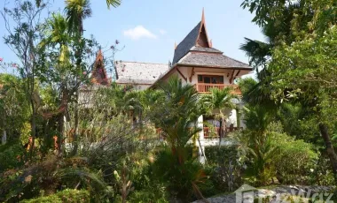 For sale 5 bedrooms house in Mueang Phuket, Phuket