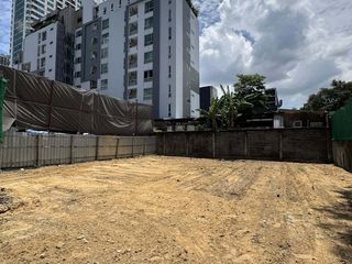 出售 土地 在 Khlong Toei, 曼谷