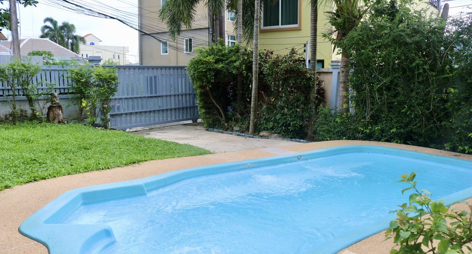 Villa zur Miete mit 2 Zimmer in Mueang Phuket, Phuket