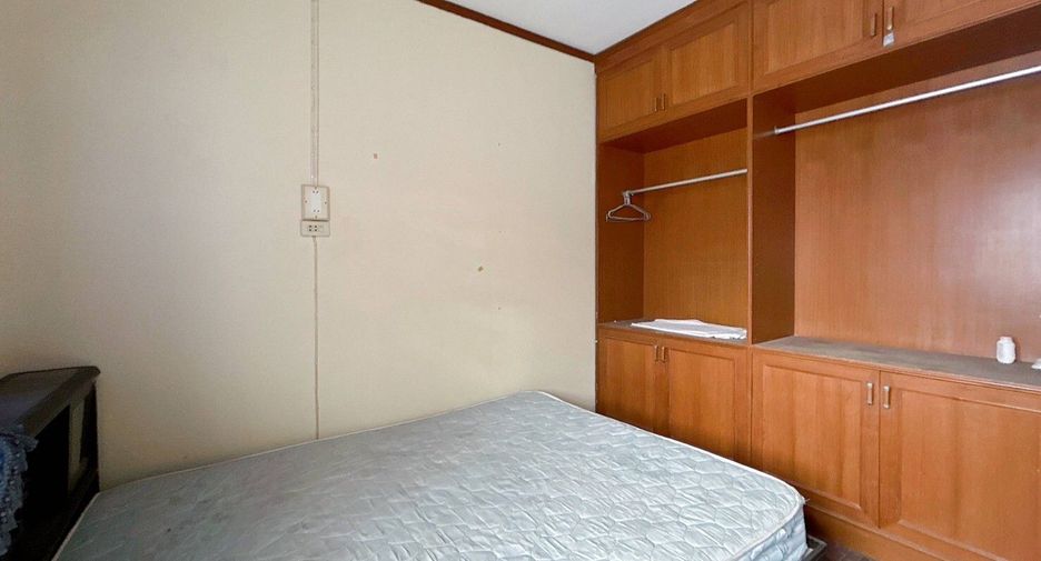 For sale 7 bedrooms townhouse in Hua Hin, Prachuap Khiri Khan