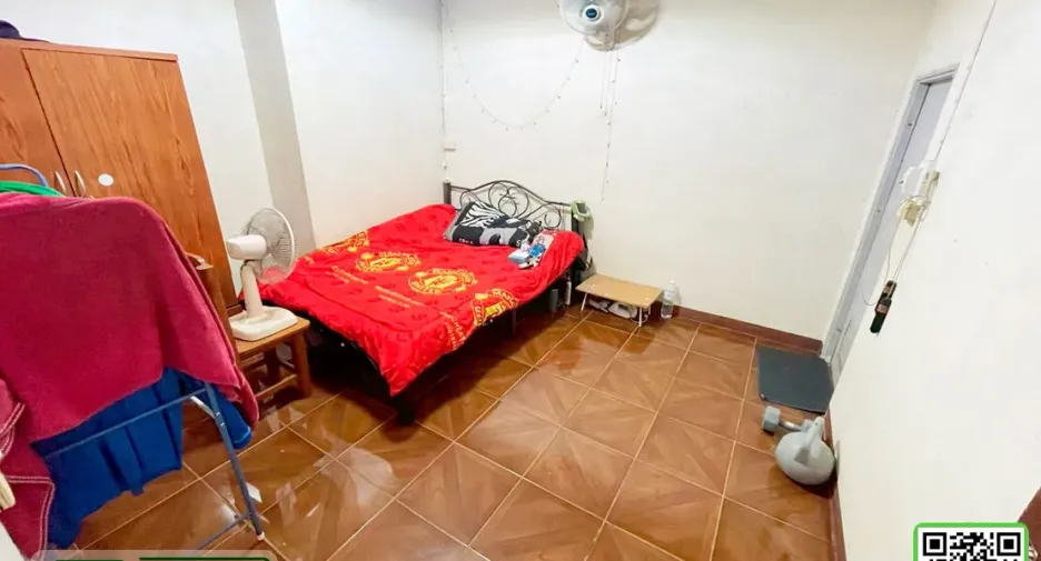For sale 2 bedrooms townhouse in Mueang Uttaradit, Uttaradit